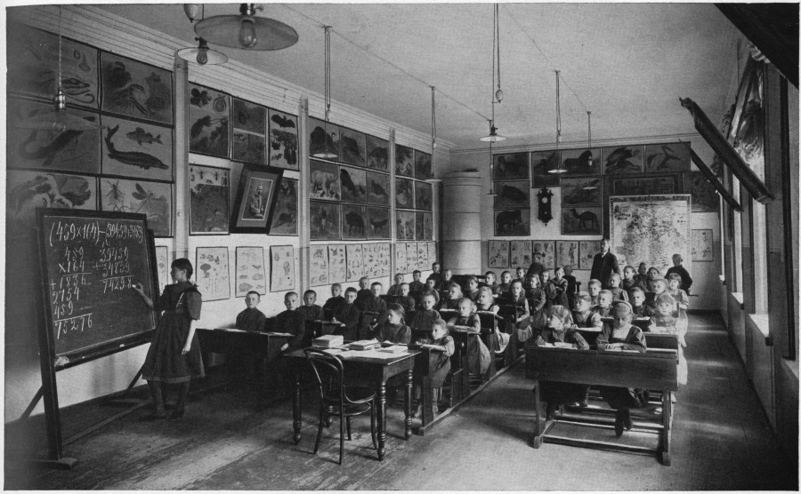 Fabrikschule, Russland, nach 1911